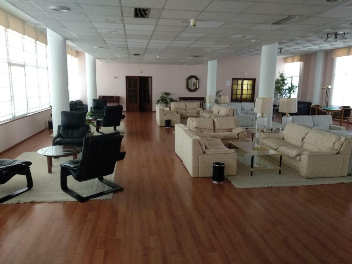 Hotel Las Cigueenas Trujillo Εξωτερικό φωτογραφία